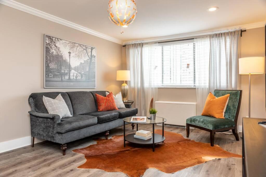 Downtown Atl W Pool King Bed Lm1k2t Holiday home
